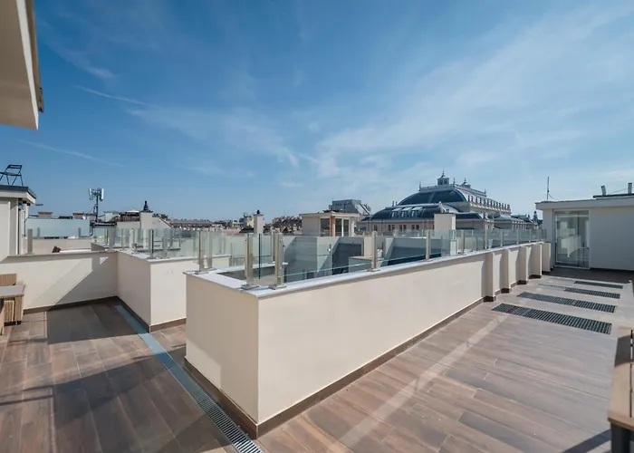 Luxury 5 Bedroom 5 Bathroom Penthouse By The Opera