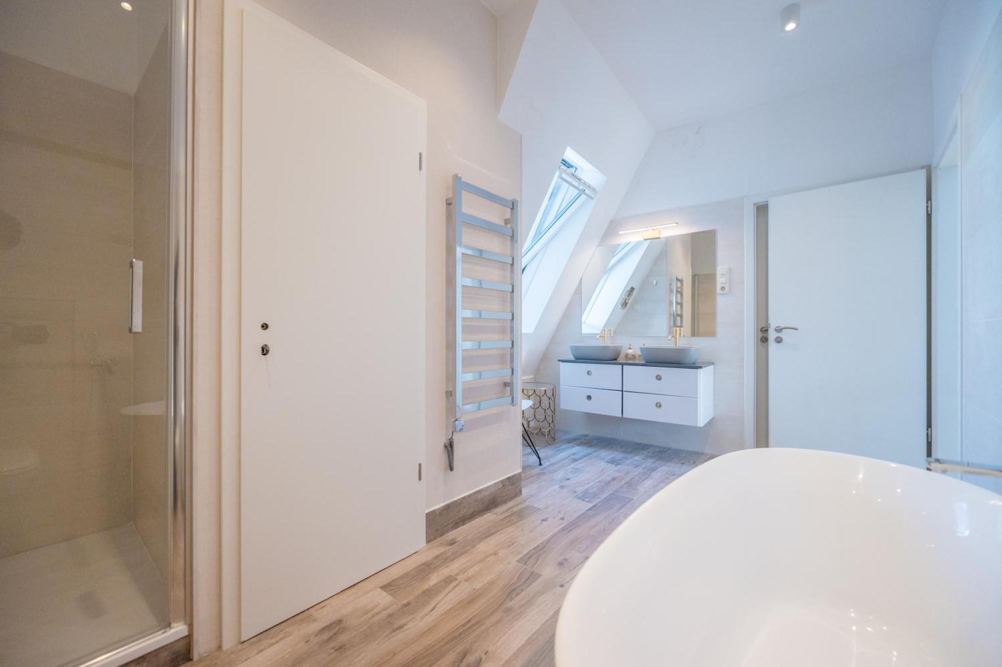 Apartment Luxury 5 Bedroom 5 Bathroom Penthouse By The Opera